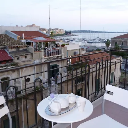Le Grand Bleu Siracusa - One Hundred Steps From Ortigia -sea View - Szirakúza